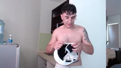 Alex   online show from May 9, 2026, 3:12 am