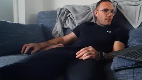 stevie_rae online show from October 13, 2025, 12:27 pm