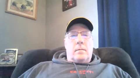 Snapshot of stew1014 chatting on February 14, 2025, 1:51 pm bobby online show from February 14, 2025, 1:51 pm