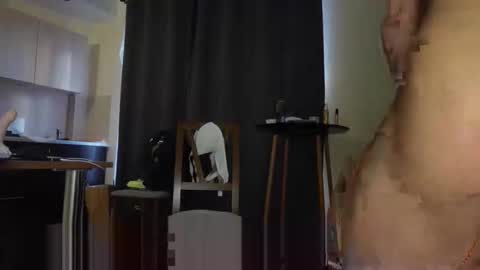 Snapshot of stewart_benzo chatting on April 1, 2026, 1:41 pm Stewart Barnz online show from April 1, 2026, 1:41 pm