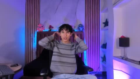 Sthepano  online show from January 13, 2026, 7:19 pm