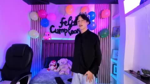 Sthepano  online show from April 10, 2026, 4:06 am