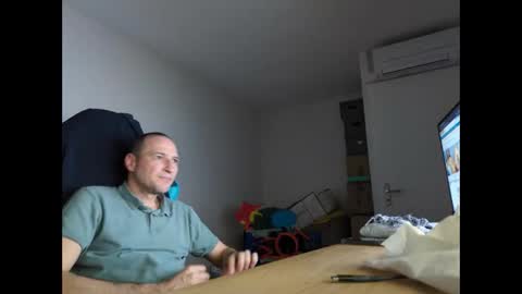 stickolive1 online show from February 19, 2026, 11:23 pm