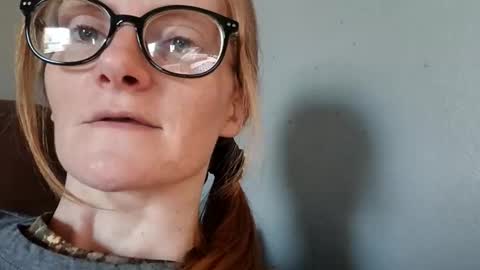 Snapshot of stickyredfunsize chatting on November 3, 2025, 5:47 pm stickyredfunsize online show from November 3, 2025, 5:47 pm