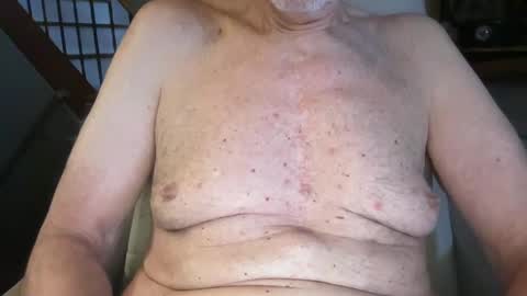 Snapshot of stillbad2 chatting on January 30, 2025, 11:02 pm Stillbad2 online show from January 30, 2025, 11:02 pm