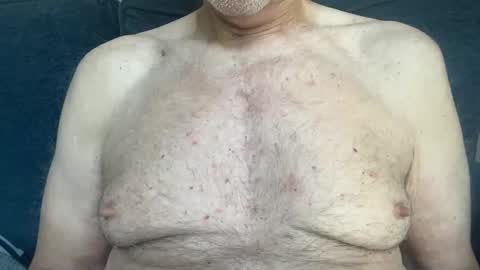 Snapshot of stillbad2 chatting on April 11, 2026, 4:00 pm Stillbad2 online show from April 11, 2026, 4:00 pm