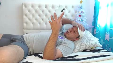 yuyuytoo online show from December 10, 2024, 5:44 pm