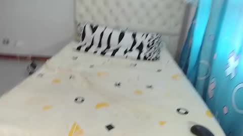 yuyuytoo online show from December 30, 2024, 12:20 pm