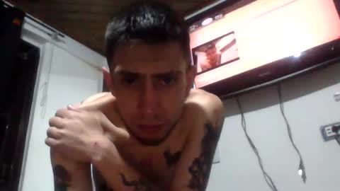 stivenarriero4 online show from May 28, 2026, 3:04 am