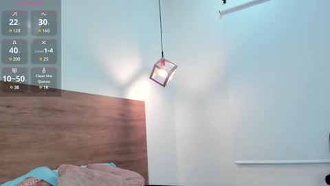 stivenbenet1 online show from January 25, 2025, 12:37 pm