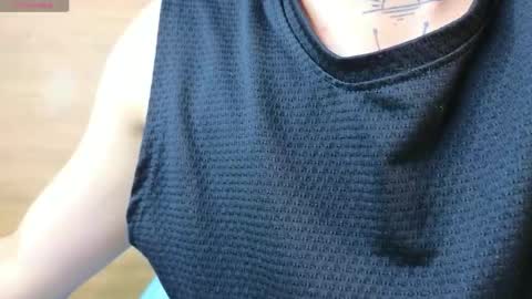 stivenbenet1 online show from September 14, 2025, 9:58 pm