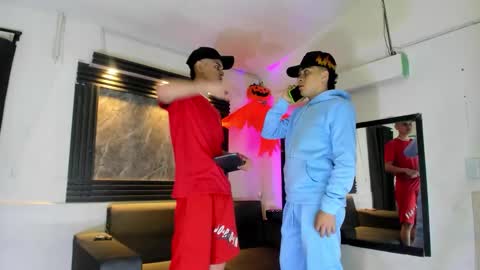 Snapshot of stivendreams chatting on October 9, 2025, 4:32 am friends online show from October 9, 2025, 4:32 am