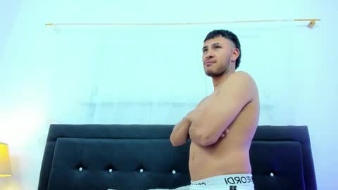 StivennCardona online show from March 16, 2026, 6:34 pm