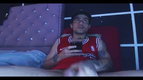 stiven online show from November 4, 2025, 9:36 pm