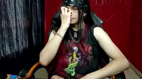 stivnhot online show from April 23, 2026, 7:27 pm