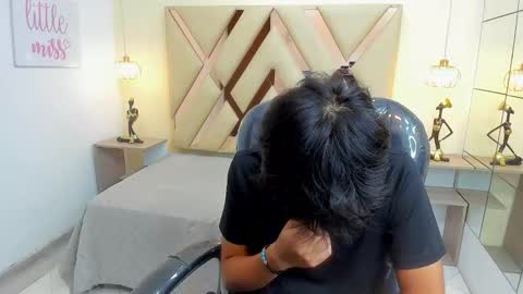 Snapshot of stiwentwink chatting on February 12, 2026, 1:17 pm Stiwen online show from February 12, 2026, 1:17 pm