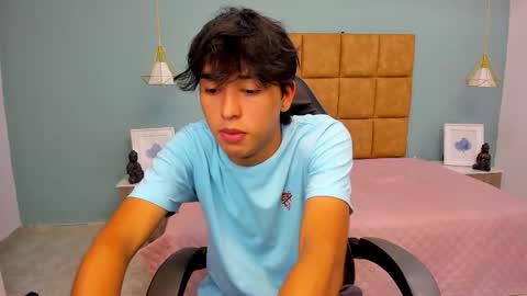 Snapshot of stiwentwink chatting on February 13, 2026, 12:56 pm Stiwen online show from February 13, 2026, 12:56 pm