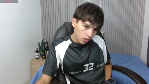 Stiwen online show from March 28, 2026, 1:33 pm