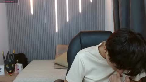Snapshot of stiwentwink chatting on June 15, 2026, 1:35 pm Stiwen online show from June 15, 2026, 1:35 pm