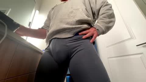 stlhotwifeguy online show from October 6, 2025, 5:21 pm