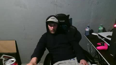 stonedpanda77 online show from December 5, 2024, 4:53 am