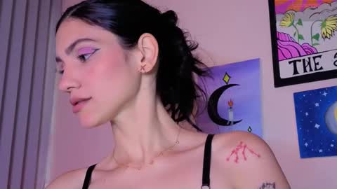 Snapshot of stonned_candy chatting on February 2, 2026, 9:02 pm Liz online show from February 2, 2026, 9:02 pm