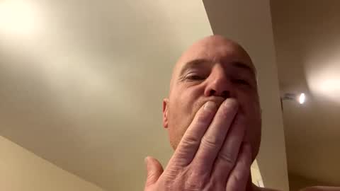 Stoodley22 online show from October 27, 2025, 3:49 pm