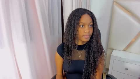 Snapshot of stormihills chatting on October 13, 2025, 3:23 pm Sweety Stormi online show from October 13, 2025, 3:23 pm