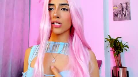 Snapshot of stormirusso chatting on January 22, 2025, 2:26 am Mar online show from January 22, 2025, 2:26 am