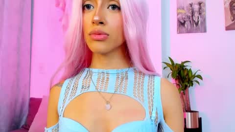 Snapshot of stormirusso chatting on January 22, 2025, 5:26 am Mar online show from January 22, 2025, 5:26 am