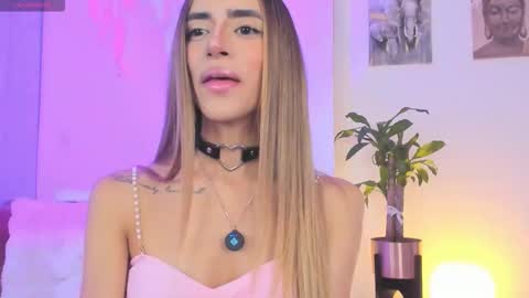 Snapshot of stormirusso chatting on October 2, 2025, 1:01 am Mar online show from October 2, 2025, 1:01 am