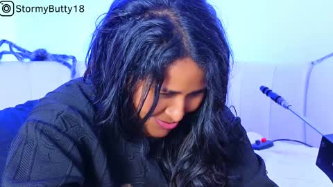   online show from December 9, 2024, 7:50 am