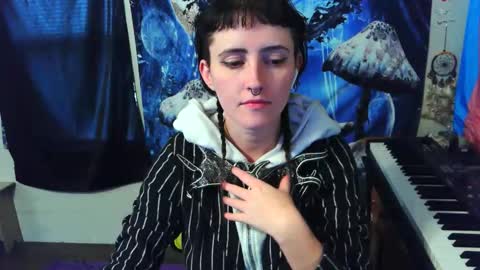 Snapshot of stormythunder chatting on November 24, 2025, 6:40 pm Stormythunder online show from November 24, 2025, 6:40 pm