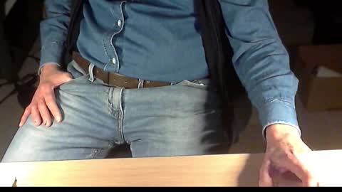 Dave online show from November 27, 2025, 1:46 pm