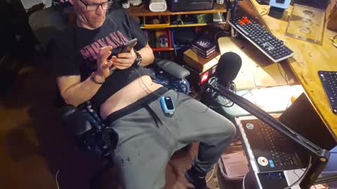 Str8 online show from February 13, 2026, 3:52 pm