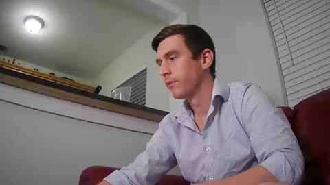 Snapshot of str8stuntcox chatting on December 16, 2024, 1:53 am Str8StuntCox online show from December 16, 2024, 1:53 am