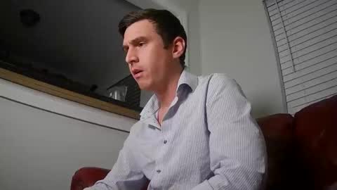 Snapshot of str8stuntcox chatting on December 17, 2024, 3:06 am Str8StuntCox online show from December 17, 2024, 3:06 am