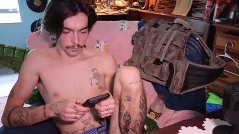 str8whiteboy21 online show from October 4, 2025, 3:21 pm