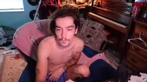 str8whiteboy21 online show from October 5, 2025, 4:16 pm