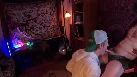 Snapshot of straightishd chatting on December 4, 2025, 4:00 am Cowboy Zuhly online show from December 4, 2025, 4:00 am