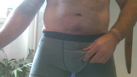 Snapshot of straightstroker81 chatting on December 10, 2024, 7:05 am straightstroker81 online show from December 10, 2024, 7:05 am