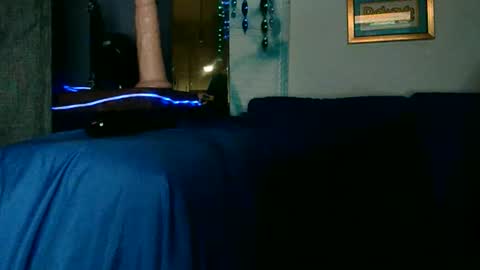 straitpipermann22 online show from November 26, 2025, 8:48 am