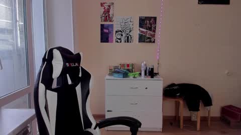 Ray online show from February 3, 2025, 1:19 pm