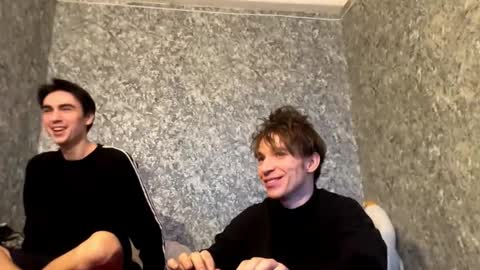 Ray online show from December 22, 2025, 11:18 am