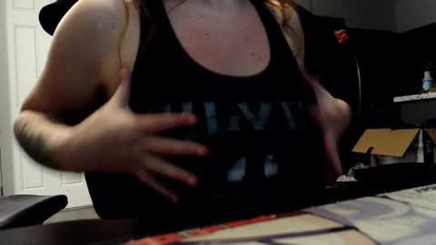 Snapshot of strawbabii chatting on October 26, 2025, 3:34 am strawbabi online show from October 26, 2025, 3:34 am