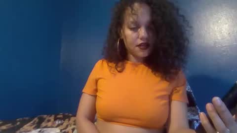 Strawberries X Straps online show from December 1, 2025, 5:51 pm