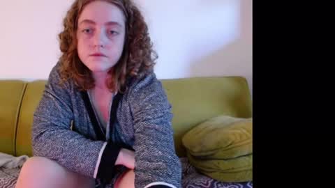 Snapshot of strawberrylotsacake chatting on October 15, 2025, 1:55 pm Strawberrylotsacake online show from October 15, 2025, 1:55 pm