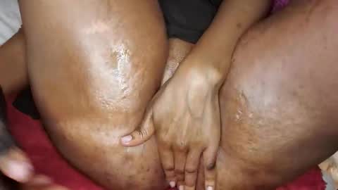 stretchmarksebony online show from February 3, 2026, 7:24 am