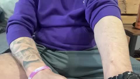 Snapshot of stroking33again chatting on April 10, 2026, 1:38 pm stroking33again online show from April 10, 2026, 1:38 pm