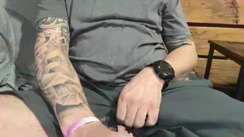 Snapshot of stroking33again chatting on April 11, 2026, 4:11 pm stroking33again online show from April 11, 2026, 4:11 pm